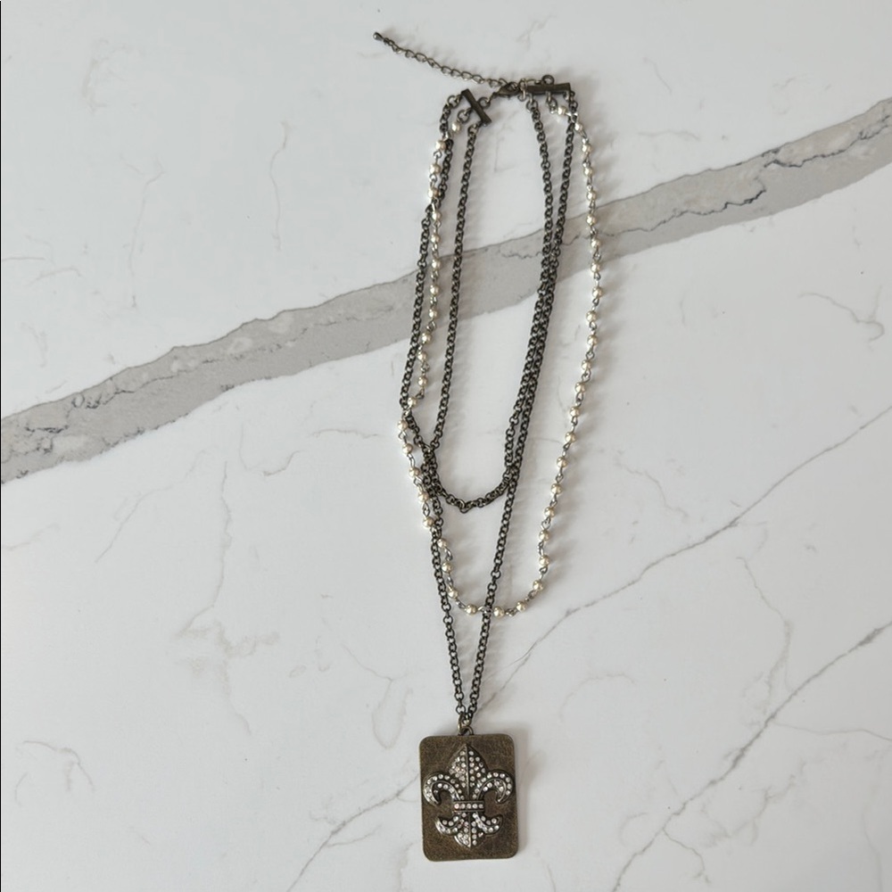 Layered‎ Necklace with Fleur-de-Lis Pendant